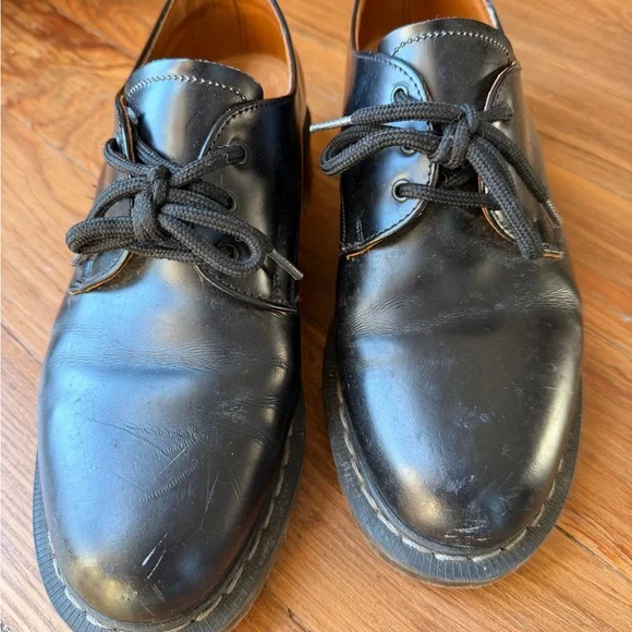 Solovair Black Hi Shine Gibson Shoe UK 5 women’s. 7.5 or 7.5-8 Made in England - Picture 3 of 6